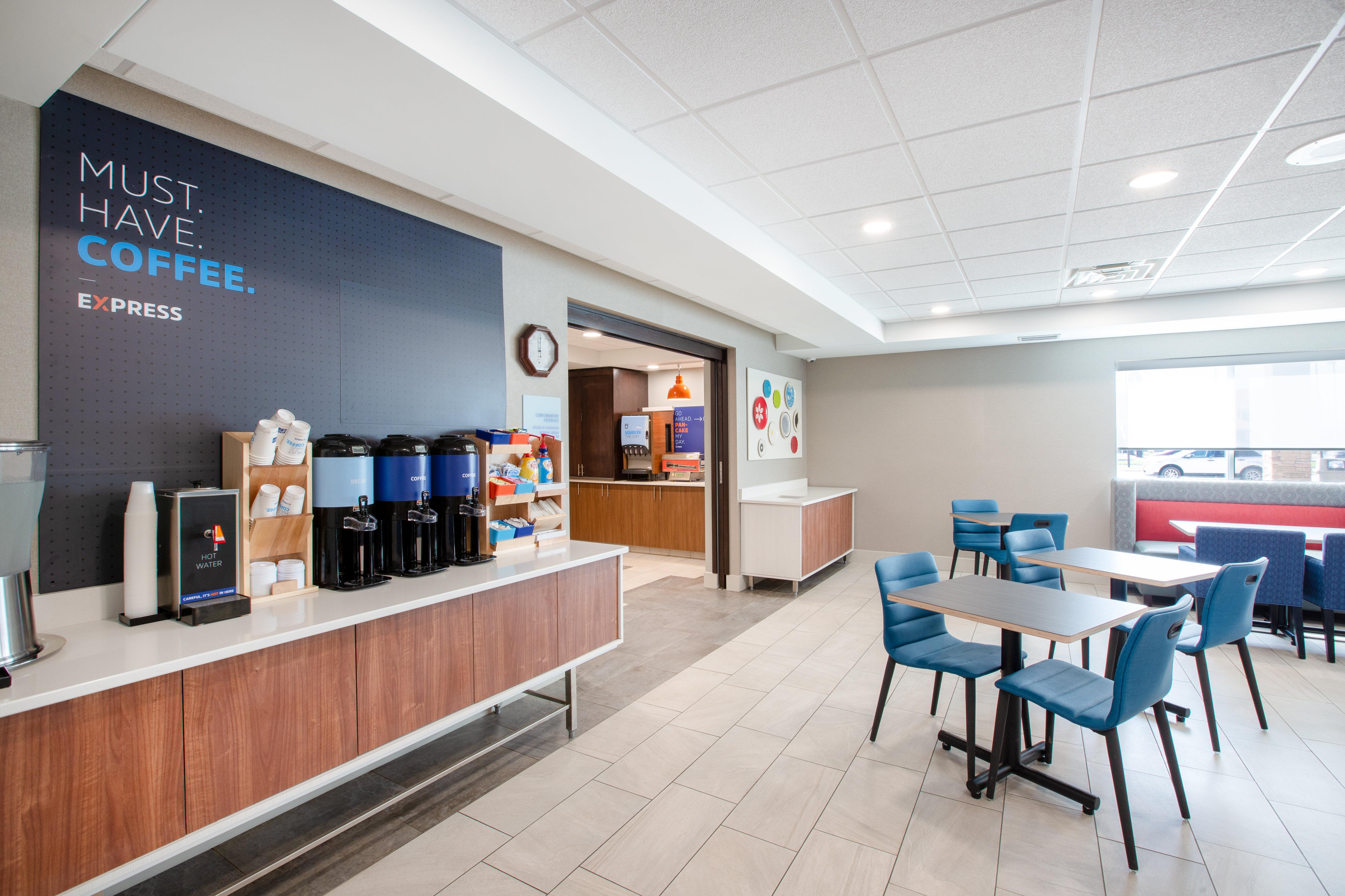 Holiday Inn Express Hastings By Ihg Exterior foto