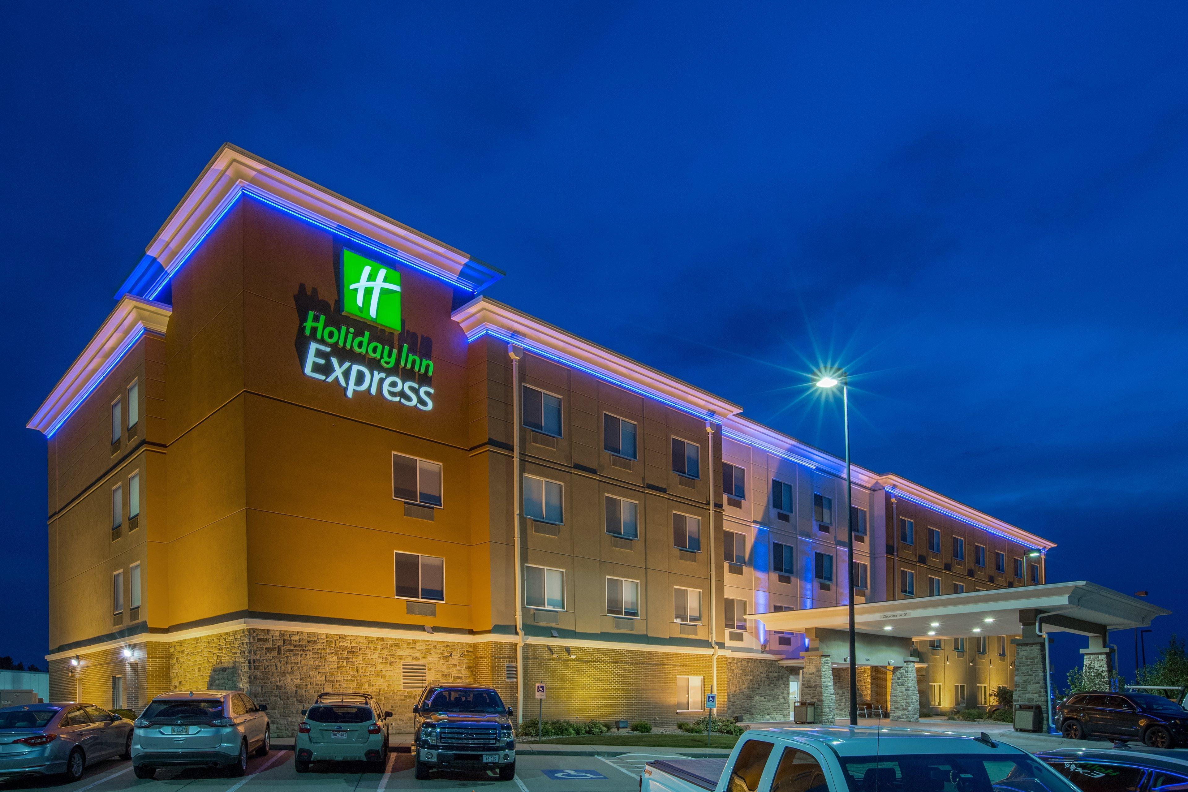 Holiday Inn Express Hastings By Ihg Exterior foto