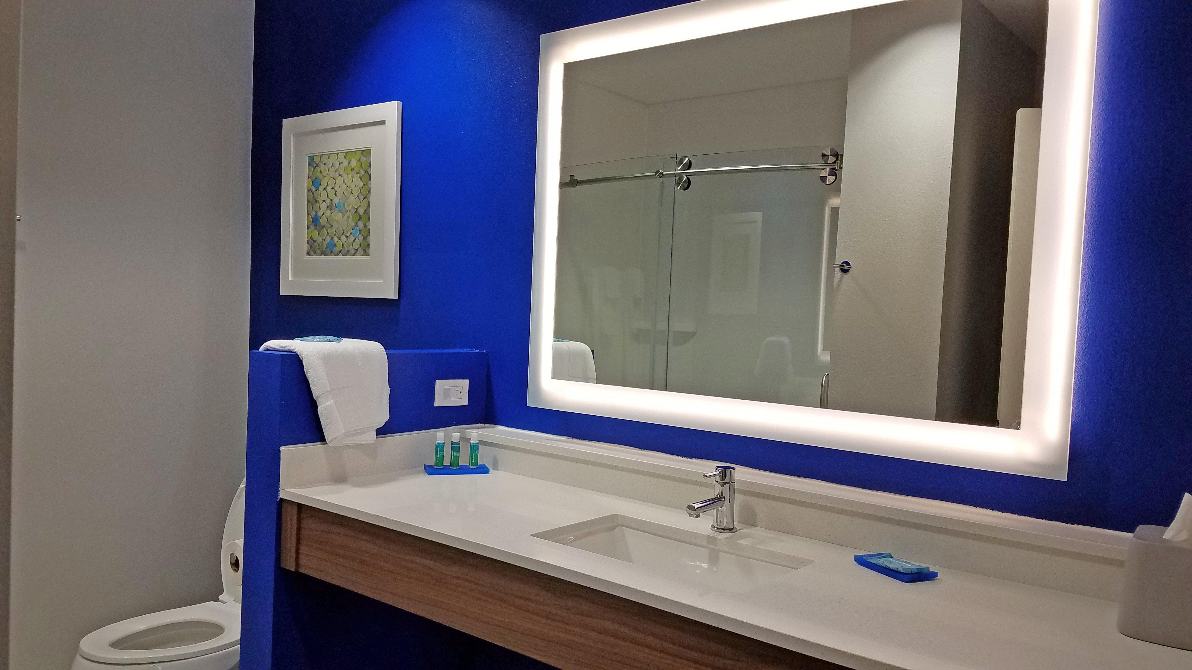 Holiday Inn Express Hastings By Ihg Exterior foto